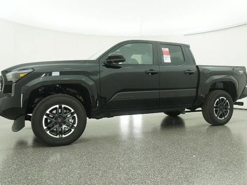 New 2025 Toyota Tacoma TRD Sport image 18