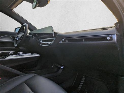 Used 2024 Cadillac Lyriq Tech image 22