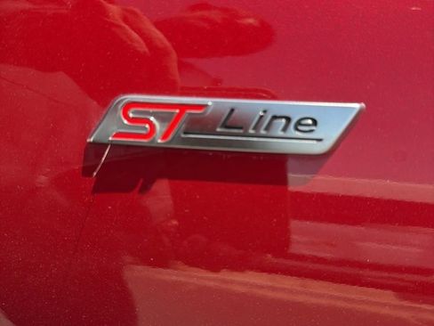 Used 2025 Ford Escape ST-Line image 9