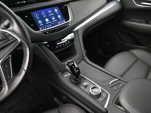 Certified 2023 Cadillac XT5 Luxury image 8