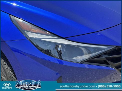 Certified 2023 Hyundai Elantra SEL FWD image 11