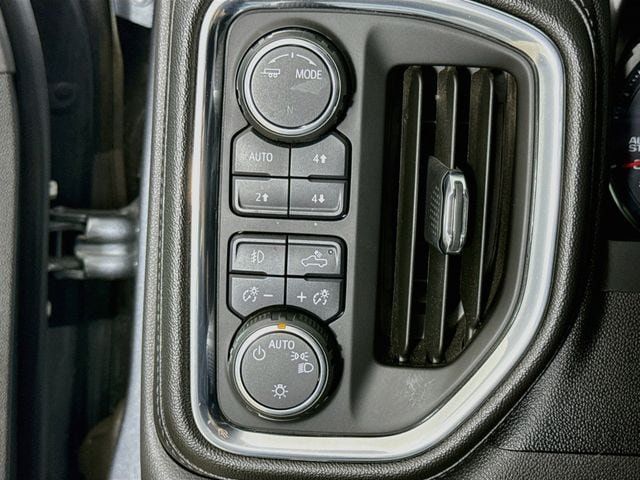 Used 2020 Chevrolet Silverado 1500 RST w/ All-Star Edition AWD/4WD image 11