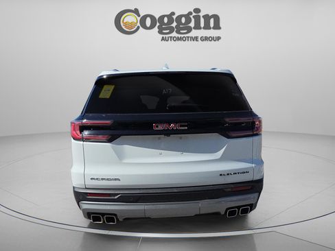 Used 2025 GMC Acadia Elevation image 7
