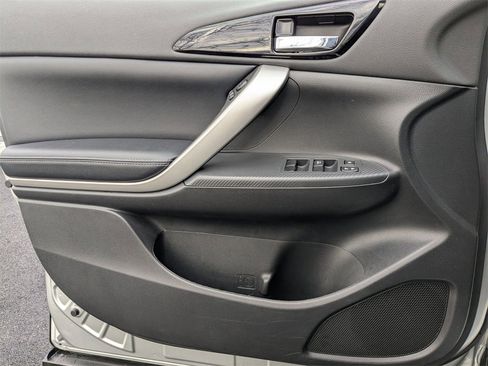 Used 2024 Mitsubishi Eclipse Cross SE image 13