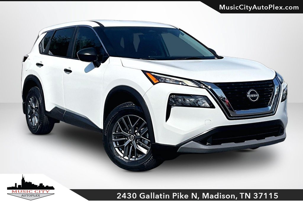 Used 2023 Nissan Rogue S FWD image 1