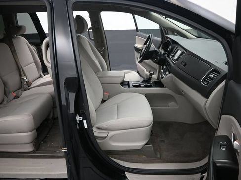 Used 2020 Kia Sedona LX FWD image 31