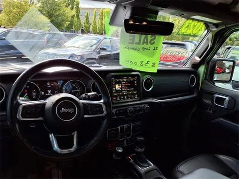 Certified 2022 Jeep Wrangler Unlimited Rubicon 4xe w/ Cold Weather Group image 9