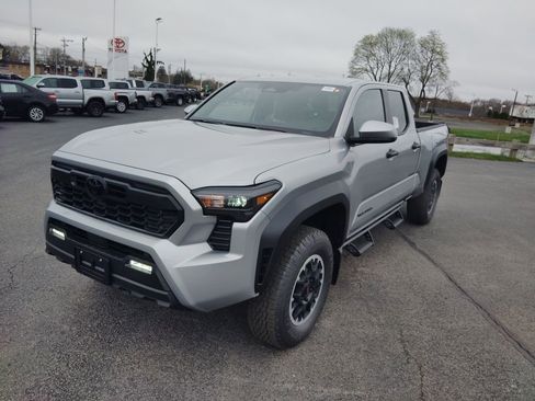 New 2026 Toyota Tacoma TRD Off-Road image 2