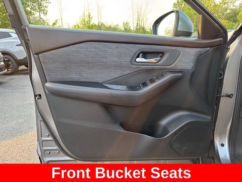 Used 2021 Nissan Rogue SV AWD/4WD image 17