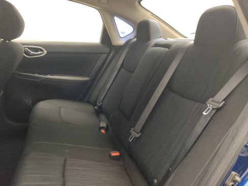 Used 2019 Nissan Sentra SV FWD image 18