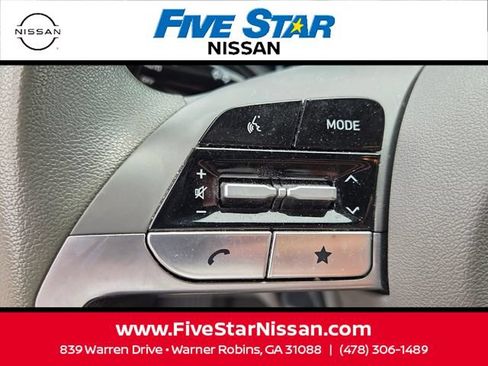 Used 2024 Hyundai Elantra SEL FWD image 23