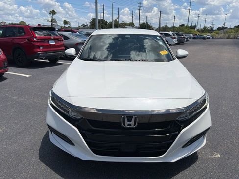 Used 2019 Honda Accord Sport image 2