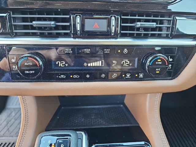 Used 2024 Nissan Pathfinder Platinum FWD image 30