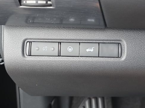 New 2026 Nissan Pathfinder SL w/ SL Premium Package AWD/4WD image 39