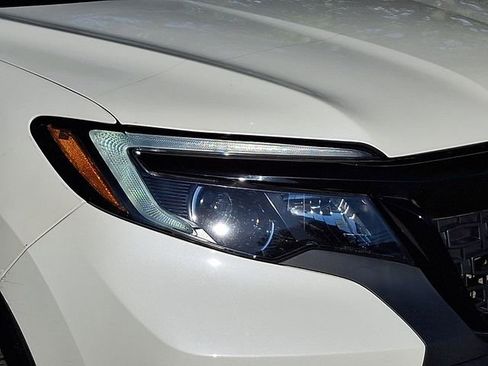 Certified 2019 Honda Passport Sport image 8