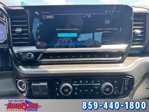 Used 2023 Chevrolet Silverado 1500 LTZ AWD/4WD image 5