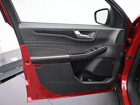 Used 2025 Ford Escape ST-Line AWD/4WD image 9