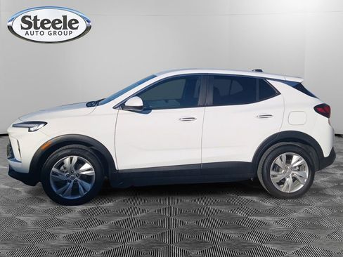 Used 2025 Buick Encore GX Preferred image 2