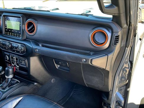 Certified 2022 Jeep Gladiator Mojave w/ LED Lighting Group image 19