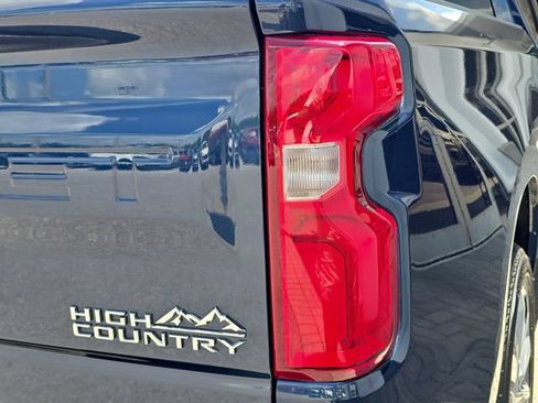 Certified 2023 Chevrolet Silverado 1500 High Country w/ High Country Premium Package AWD/4WD image 8