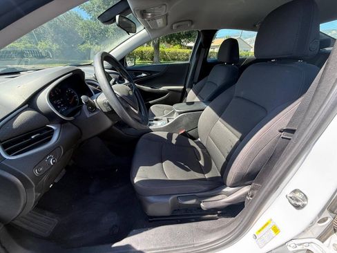 Used 2022 Chevrolet Malibu LS w/ LPO, Convenience Package 1 FWD image 9