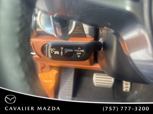 Used 2018 Porsche Cayenne Turbo AWD/4WD image 14