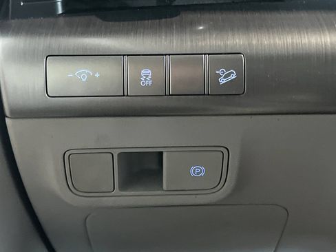 Used 2024 Hyundai Kona SEL FWD image 37