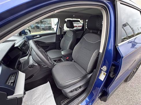 Certified 2023 Volkswagen Taos SE AWD/4WD image 13