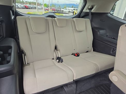 Used 2025 Subaru Ascent Premium w/ Premium Package AWD/4WD image 16