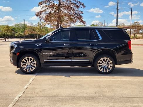 Used 2022 GMC Yukon Denali w/ Denali Ultimate Package AWD/4WD image 4