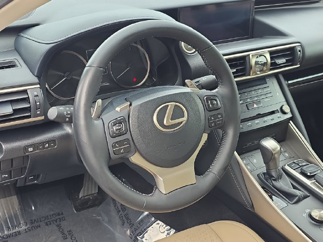 Used 2018 Lexus IS 300 AWD w/ Comfort Package image 15