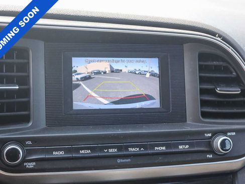 Used 2019 Hyundai Elantra SE w/ Cargo Package image 32