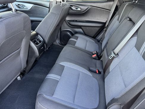 Used 2023 Chevrolet Blazer LT image 15