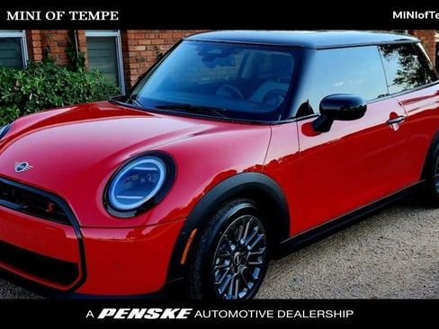 Used 2025 MINI Cooper S FWD image 1