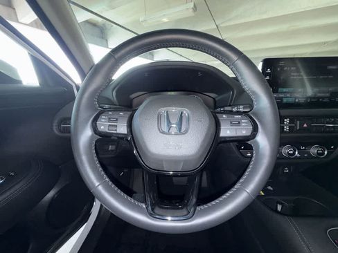 Used 2023 Honda HR-V EX-L image 15