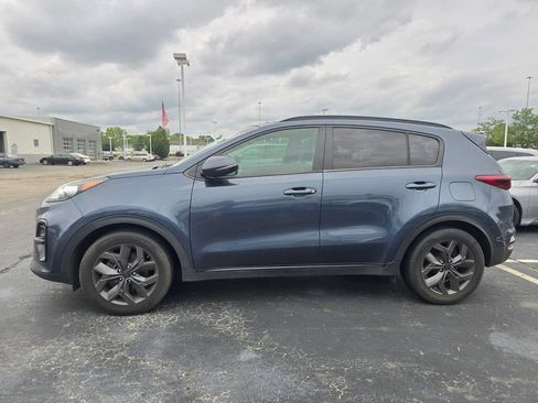 Used 2022 Kia Sportage Nightfall Edition FWD image 4