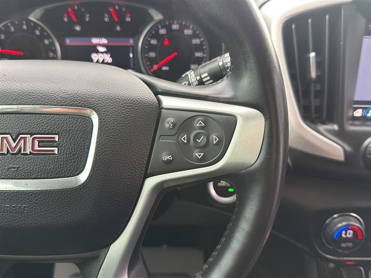 Used 2021 GMC Terrain SLT AWD/4WD image 24