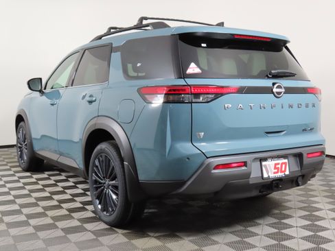 New 2026 Nissan Pathfinder SL image 16