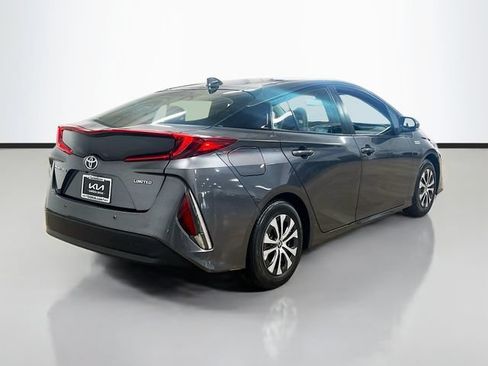 Used 2021 Toyota Prius Prime Limited FWD image 7