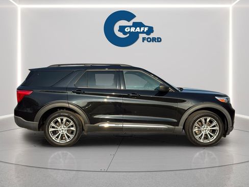 Used 2020 Ford Explorer XLT w/ Equipment Group 202A AWD/4WD image 5