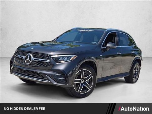 Used 2025 Mercedes-Benz GLC 350e 4MATIC image 1