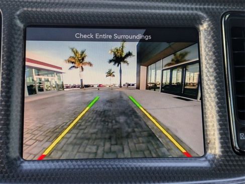 Used 2015 Dodge Challenger SRT Hellcat image 18