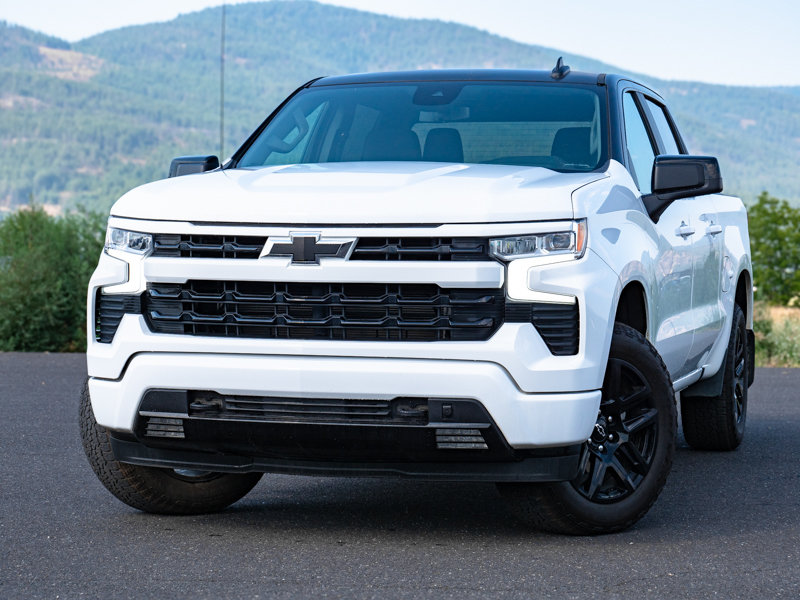 Used 2024 Chevrolet Silverado 1500 RST w/ Z71 Off-Road Package AWD/4WD image 3