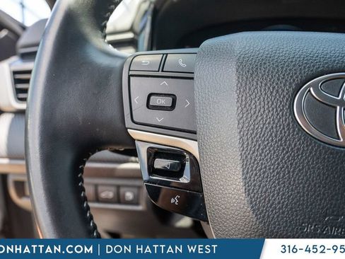 Used 2025 Toyota Camry SE FWD image 9