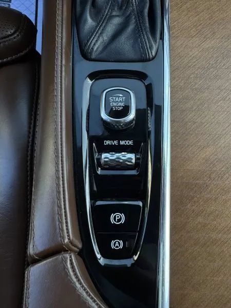 Used 2018 Volvo XC90 T6 Inscription w/ Convenience Package AWD/4WD image 39