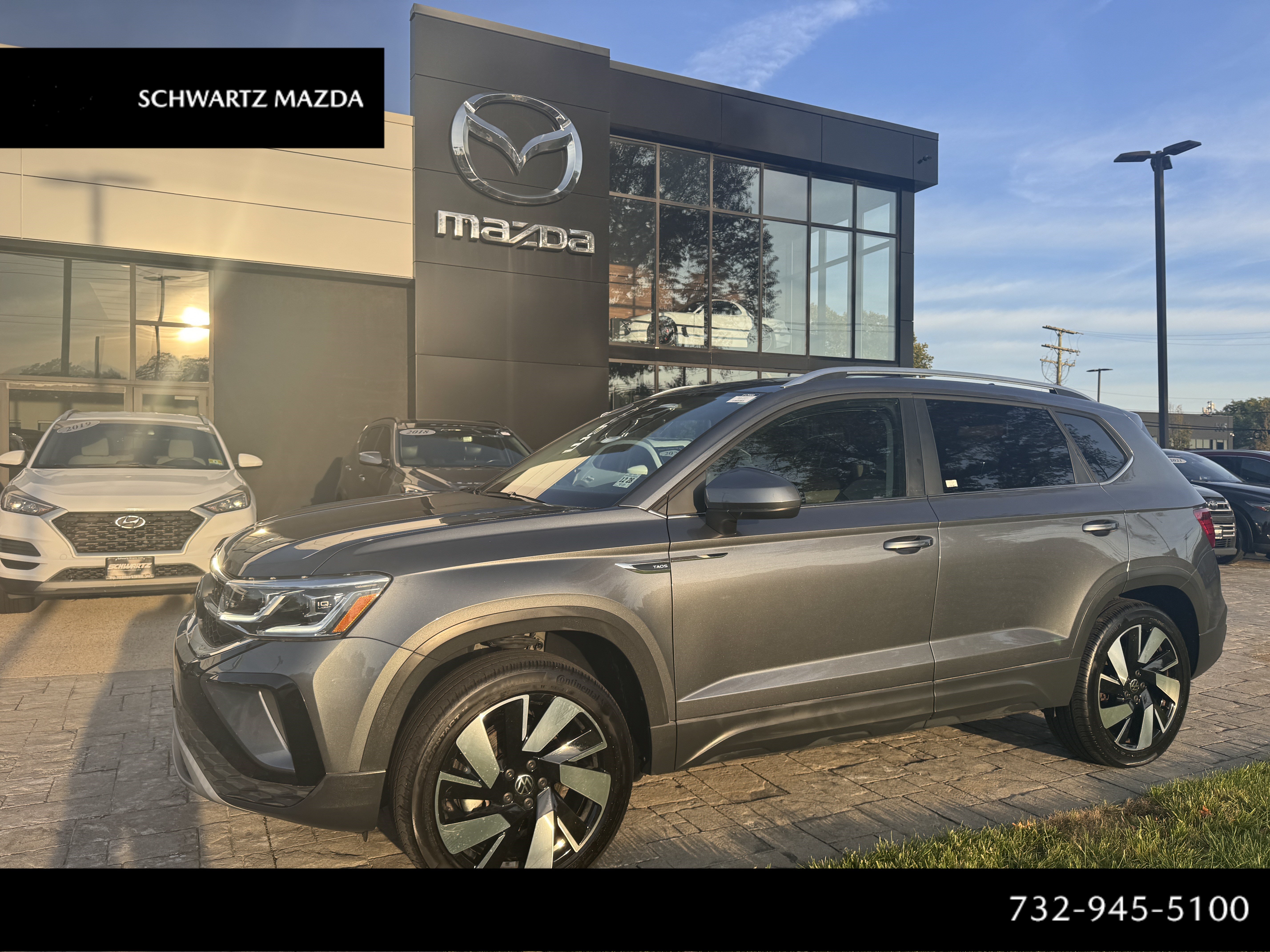 Used 2024 Volkswagen Taos SEL AWD/4WD image 1