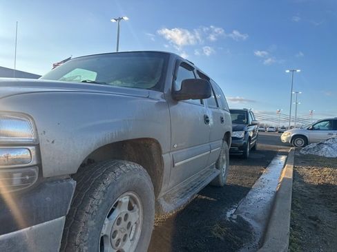 Used 2003 Chevrolet Tahoe LS w/ Cargo Package image 3