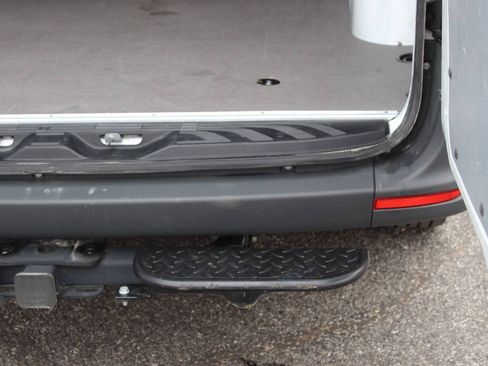 Used 2025 Mercedes-Benz Sprinter 2500 image 16