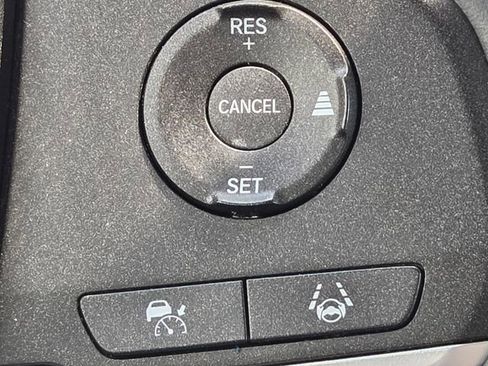 Used 2023 Honda Odyssey EX-L image 18