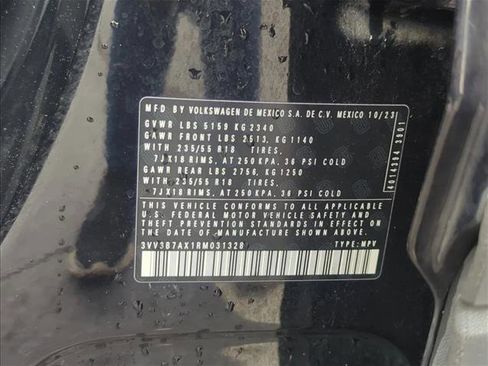 Used 2024 Volkswagen Tiguan SE image 30